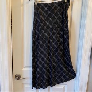 LOFT Black/White Maxi Skirt Size 8